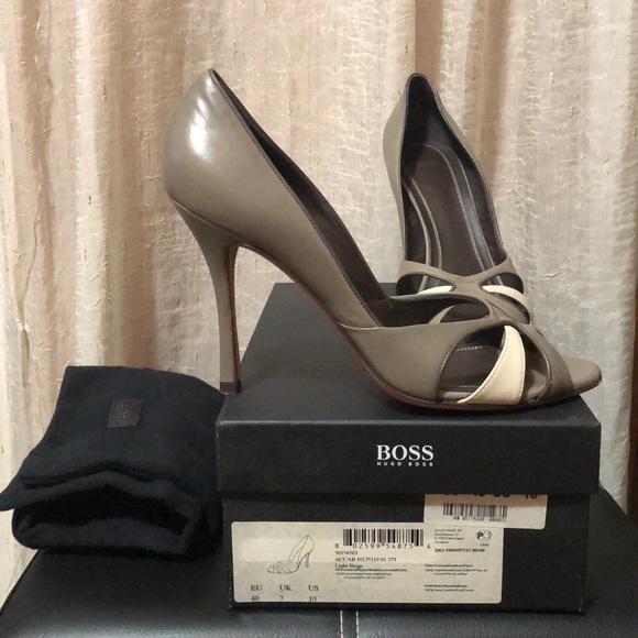 Hugo Boss Open Toe Heels - Picture 4 of 5